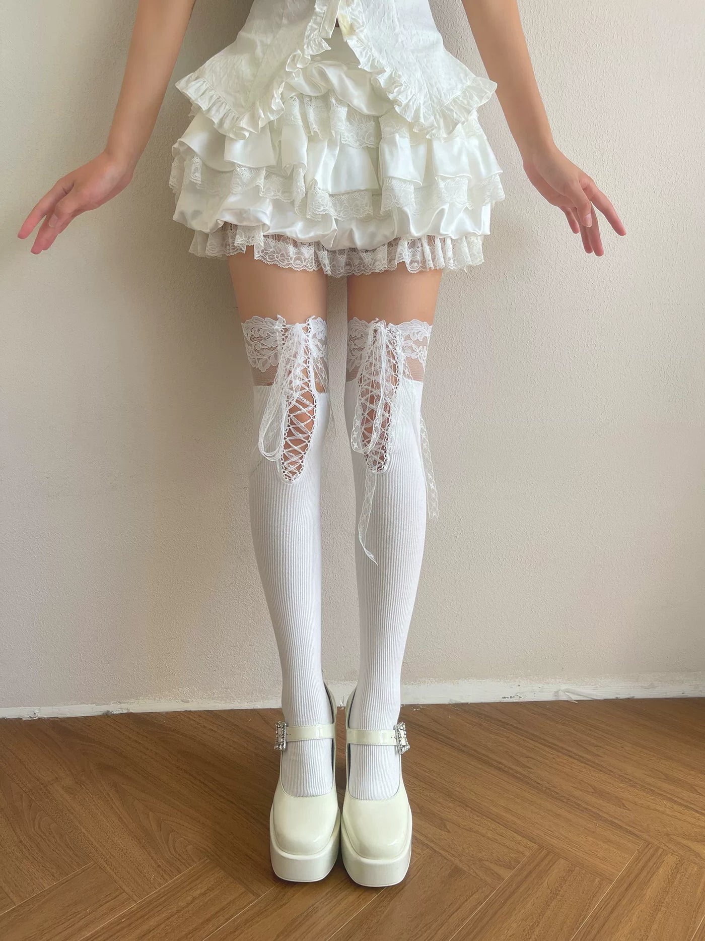 Sock Noble - Ballet Lace-Up - White Lace-Trim Lace-Up Socks in Three Lengths
