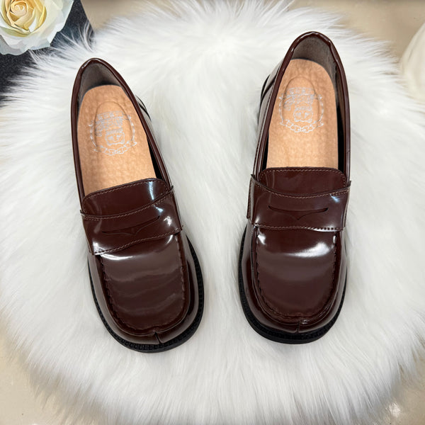 Kitten Toast – Simple Academy – Penny Loafers — product photo 3