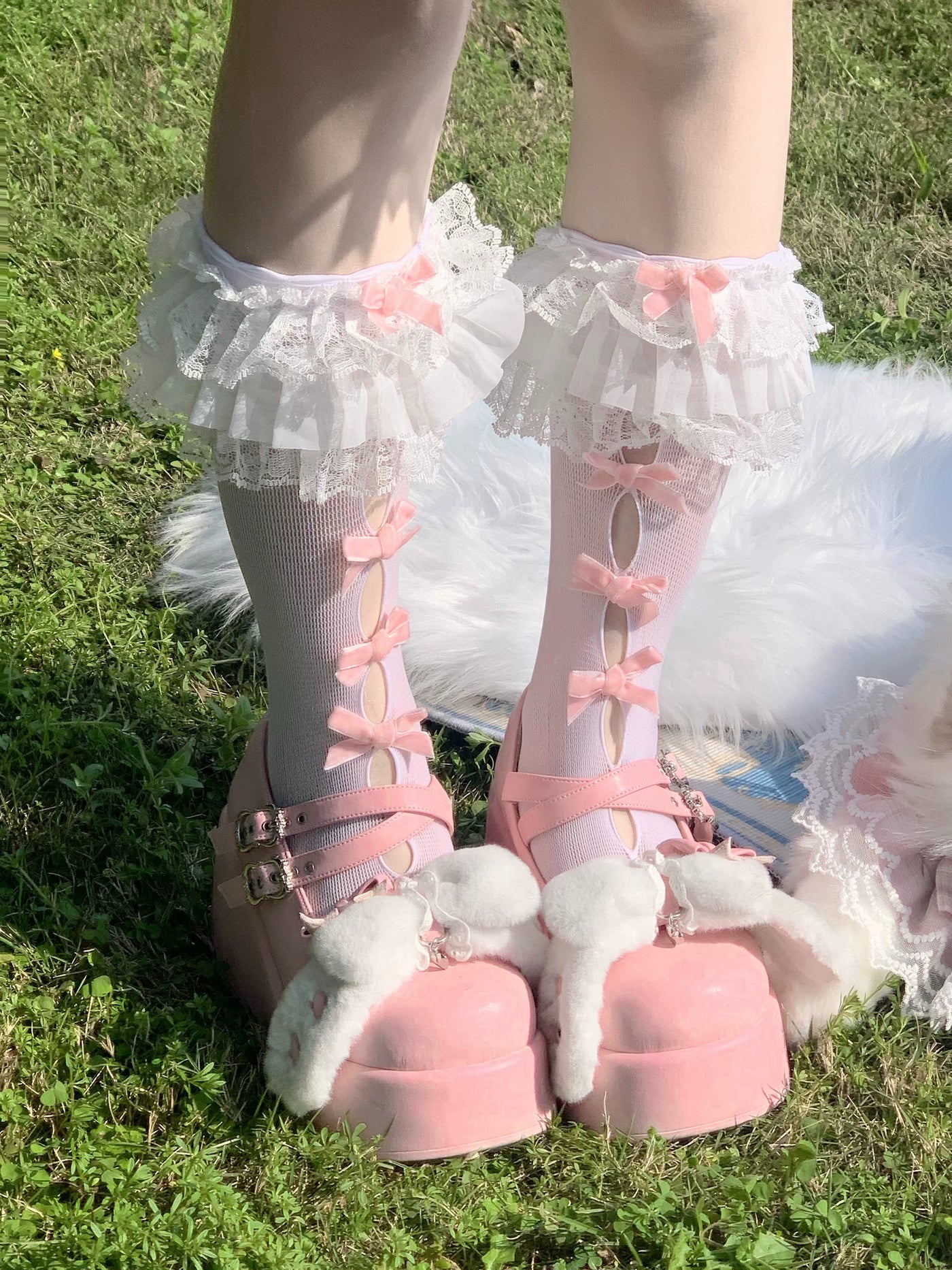 Fantasy Doll - Lace Window - Short Socks with Cutouts and Three-Tier Lace Trim