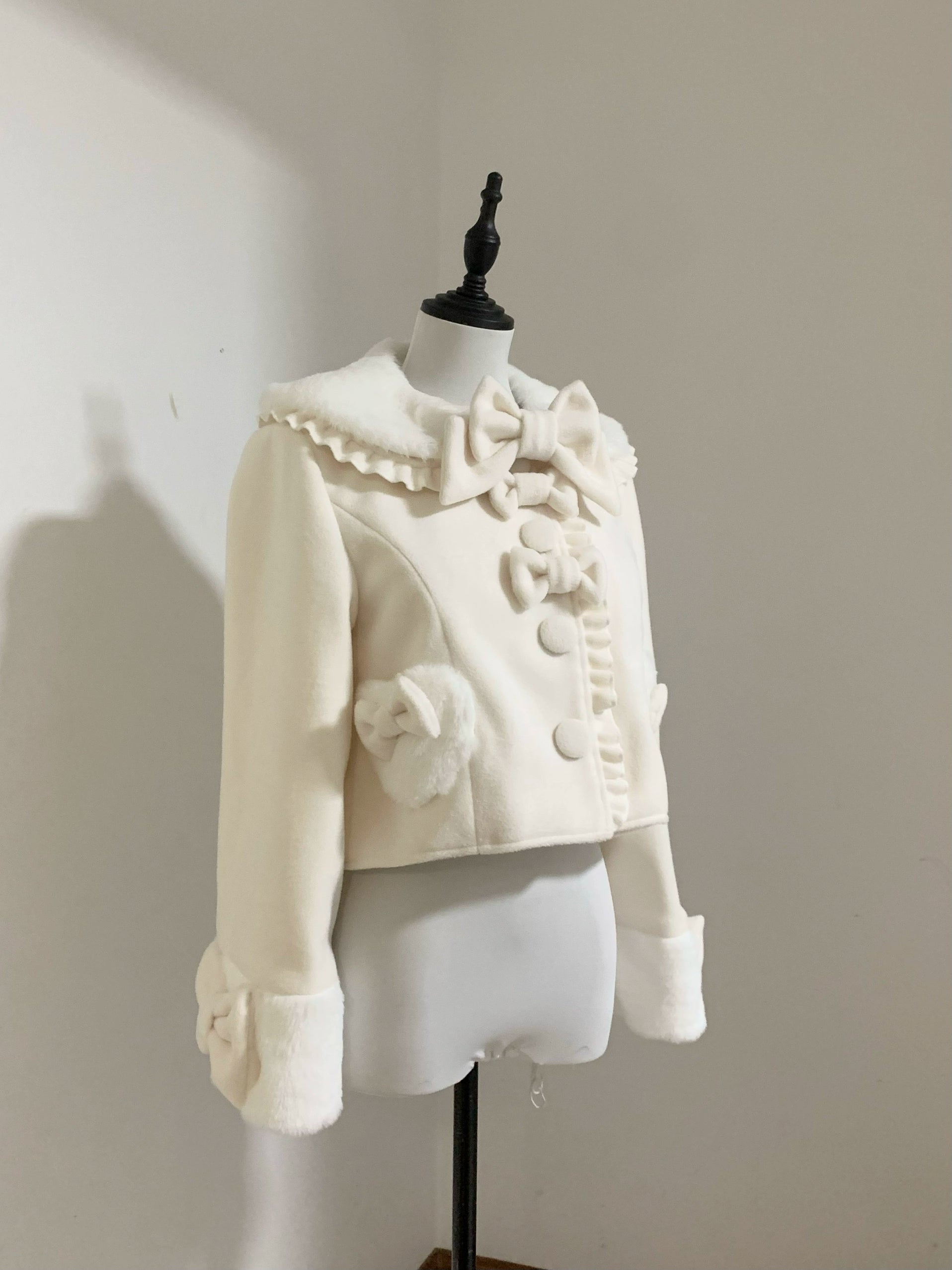 Find the treasure - short Lolita coat