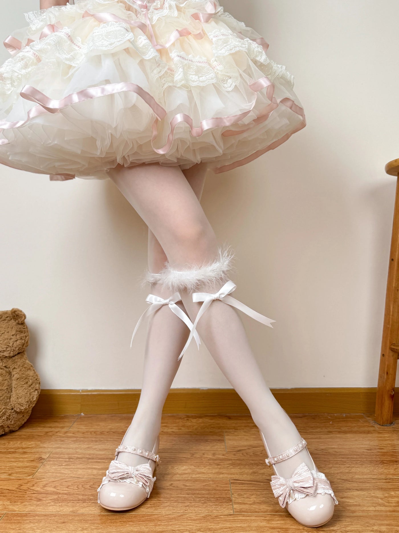 Chubby Bear Tales - Love Letter Ballet - Feather-Trimmed Calf Slouch Socks with Ribbon Bows