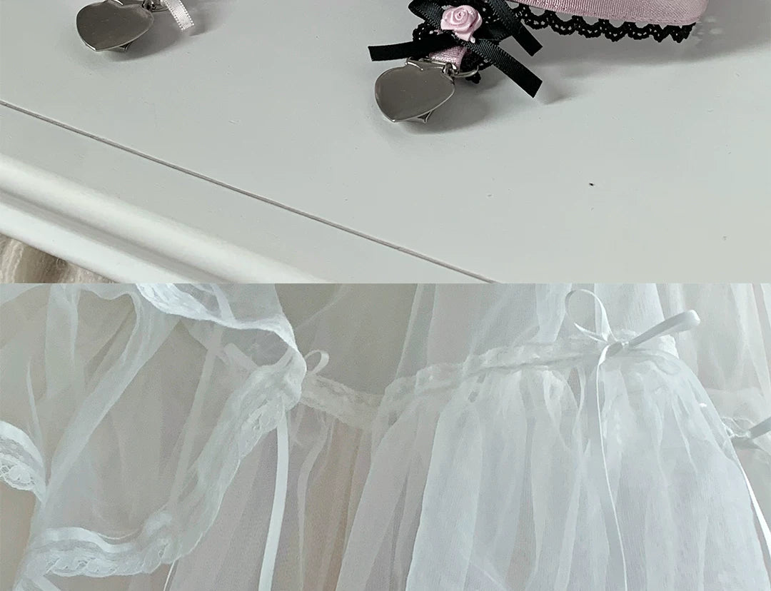 roji roji - Double Rose - Adjustable Sock Clip with Lace Trim
