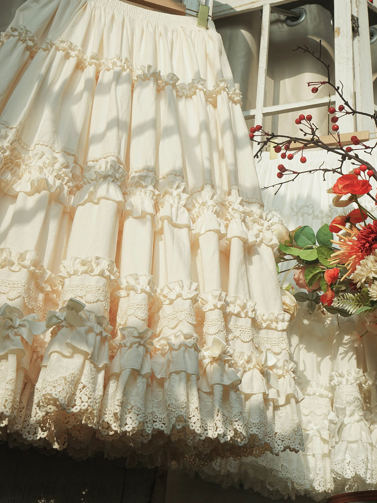 Suhua Yipai - Tiered Cotton - Bow Lace Lolita Petticoat - detail view 2