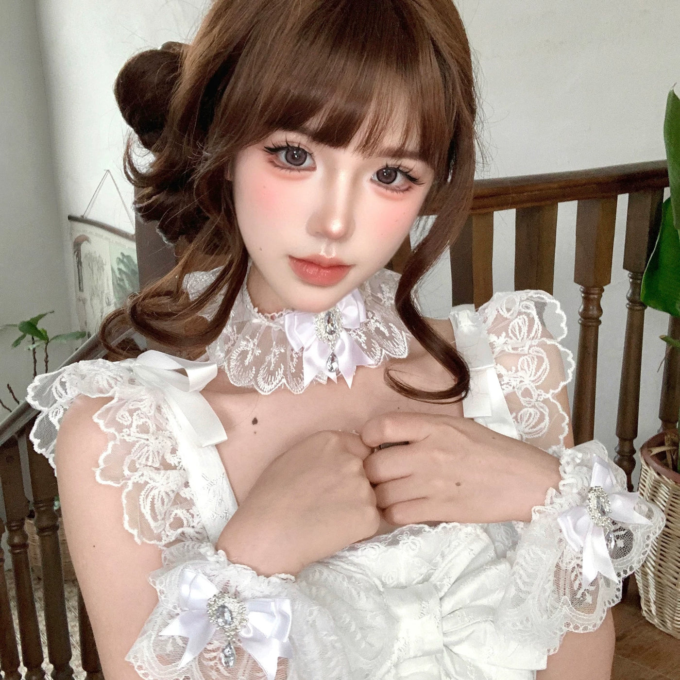Creamy - Cloud Snow - White Lace Necklace and Arm Sleeves