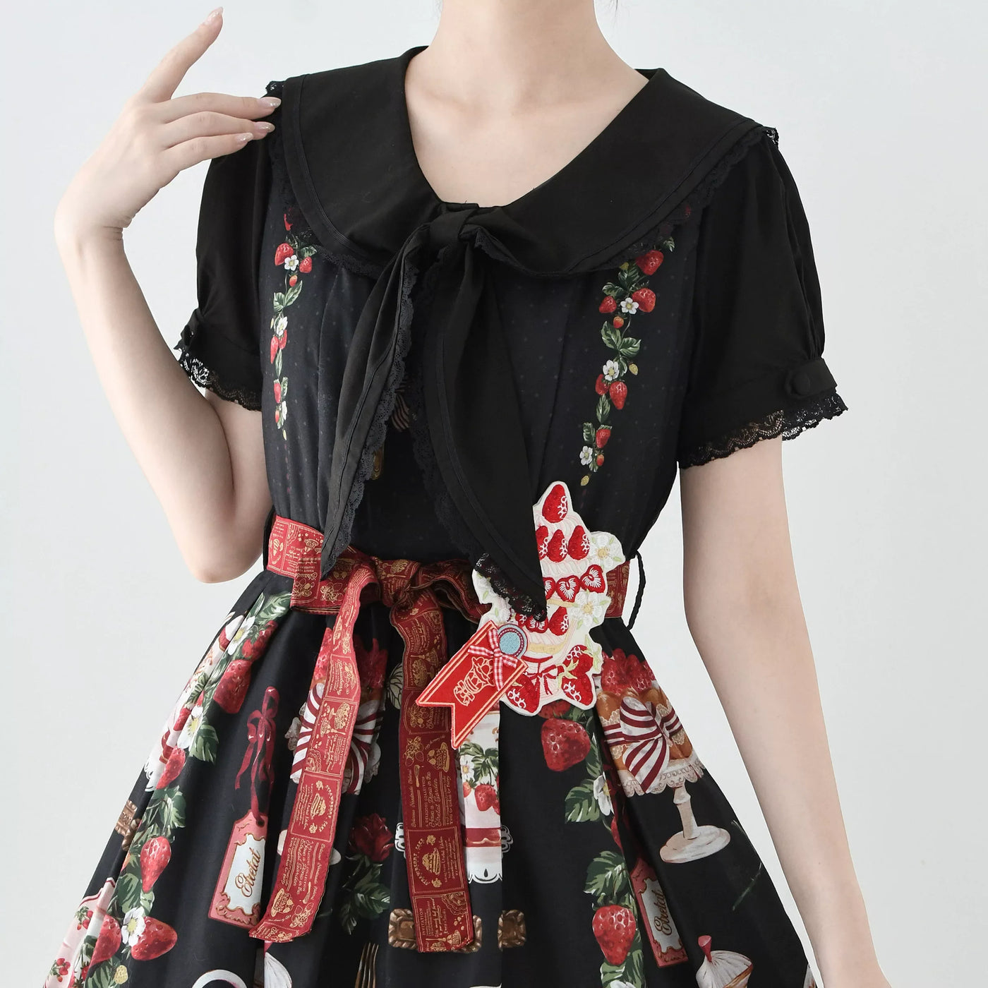 MIST - Cotton Kawaii - Lolita blouse with a lace-trimmed sailor collar