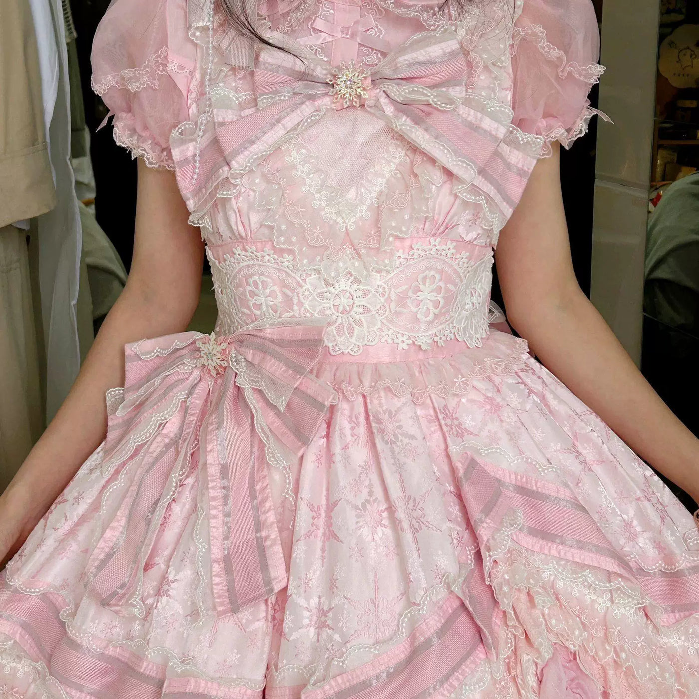 Sweetheart Dream Machine - Summer Ribbon Lace - Short-sleeve blouse with a ruffled lace collar