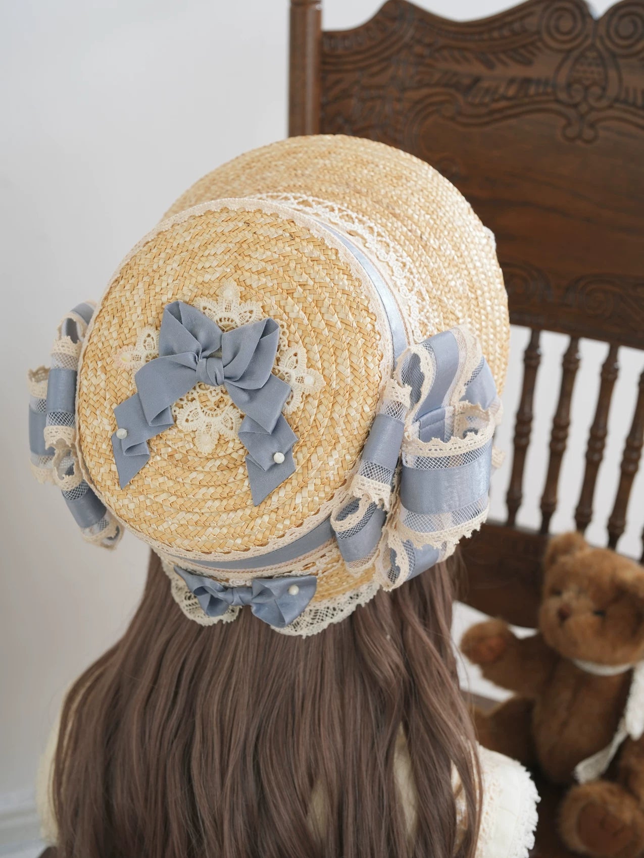 Star Box - Old Summer Shadow - Straw Bonnet with a Lace-Trimmed Brim