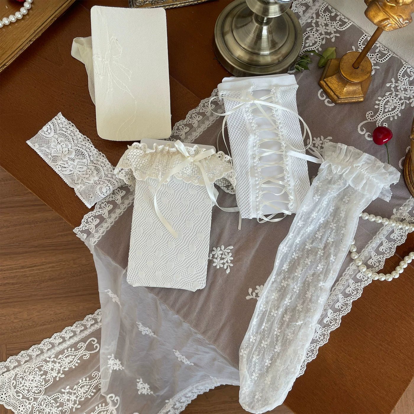 Sock Noble - Ballet Lace Layering - Pants with Lace-Up Detail