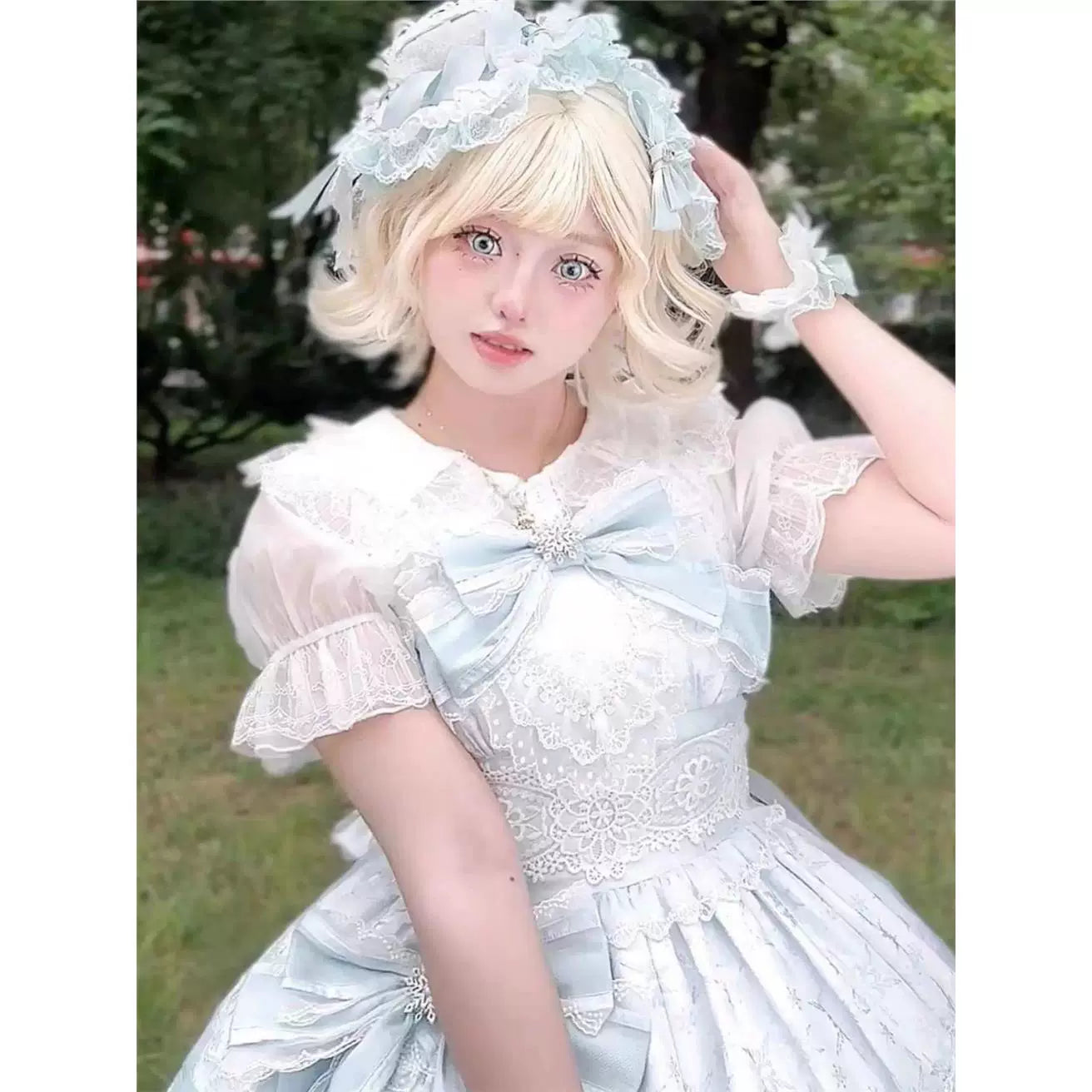 Sweetheart Dream Machine - Lace Doll Collar - Short-Sleeve Blouse with Puff Sleeves