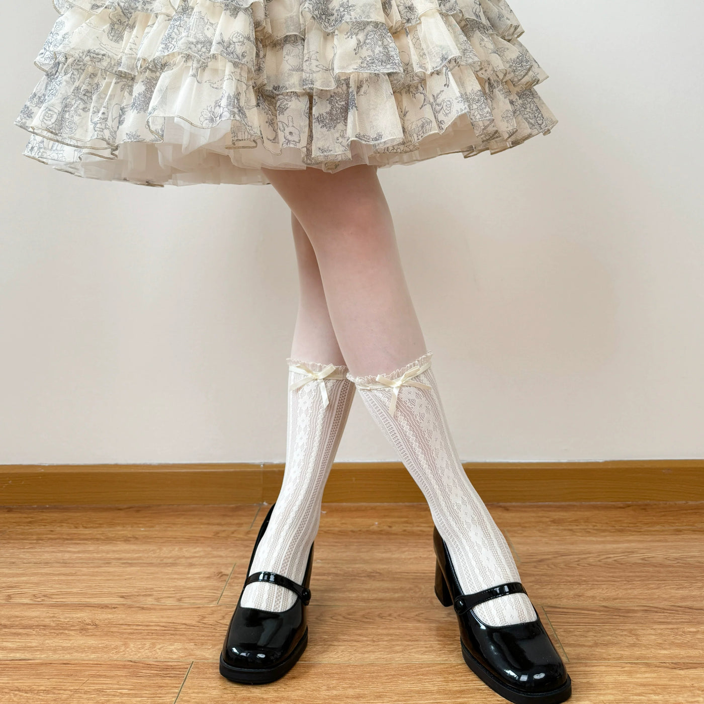 Chubby Bear Tales - Alice - Openwork Lace Mid-Calf Socks with Bow Cuffs