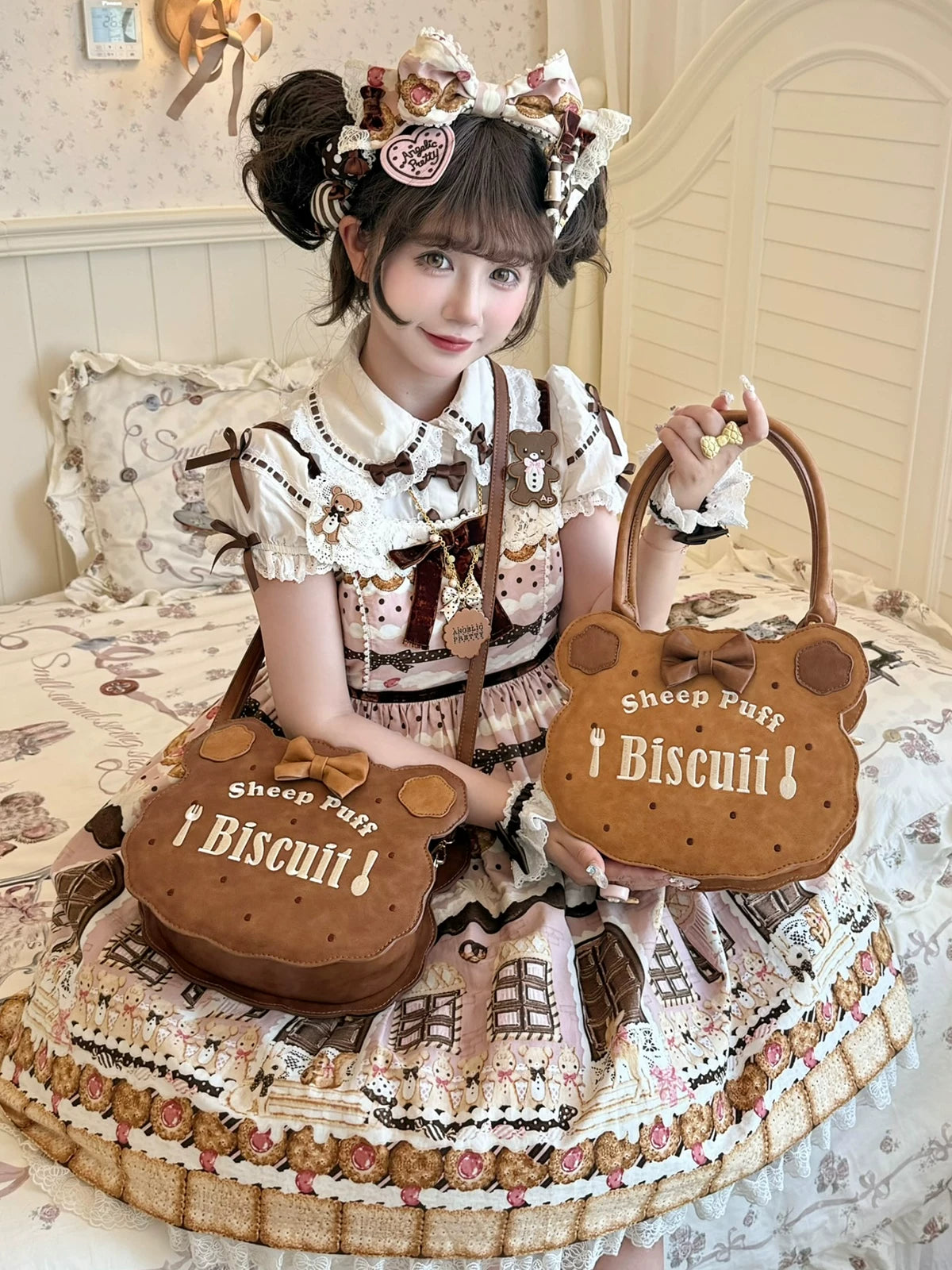 sheeppuff - Bear Biscuit - Bag with Bear-Ear and Heart Silhouettes