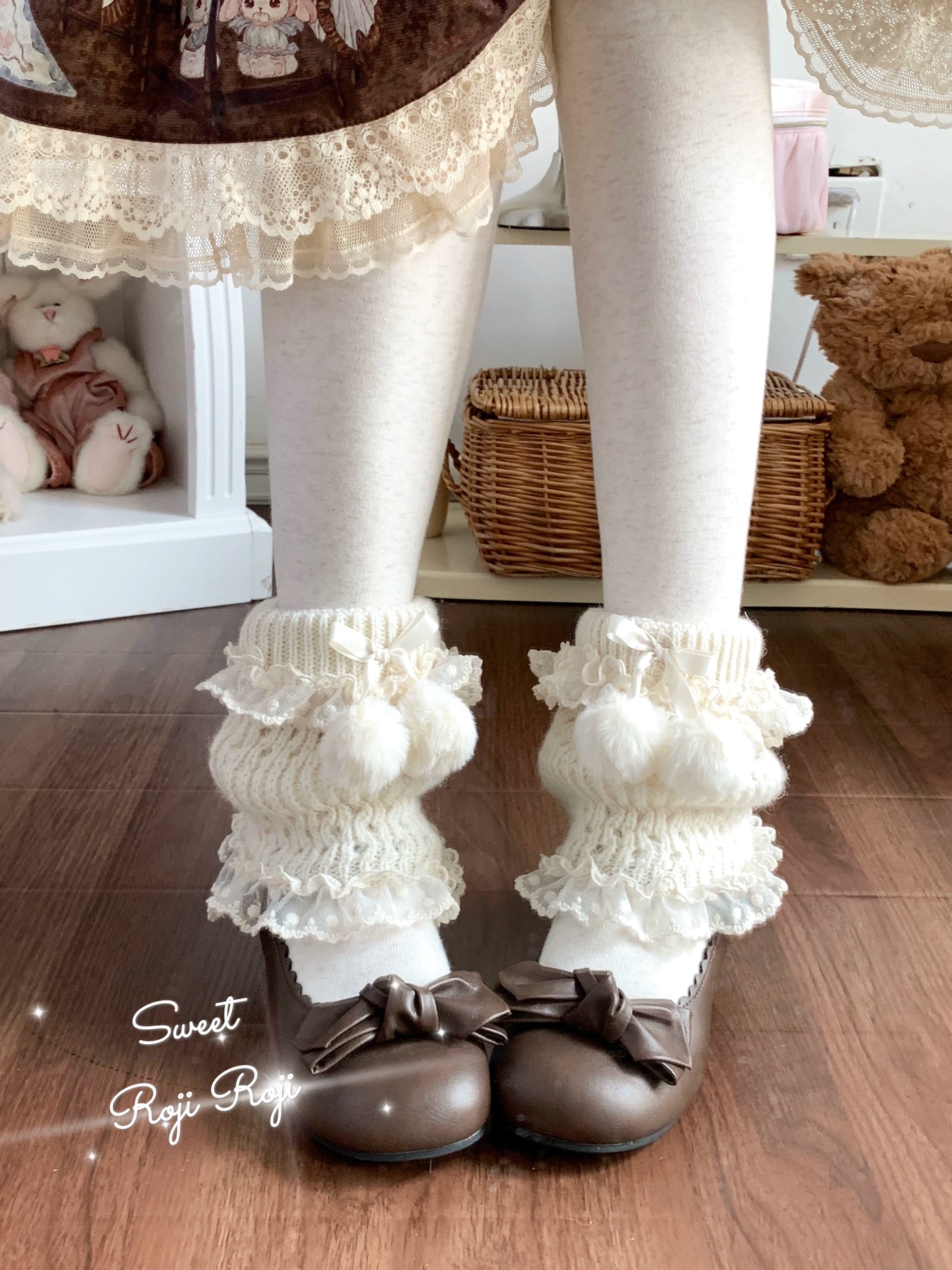 Milky white 34 wool leg warmer with lace trim and pom-pom accent
