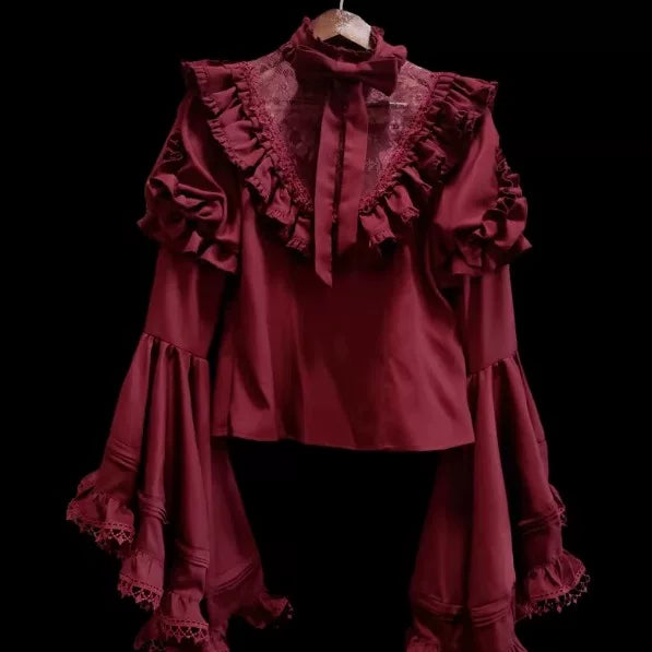Sweetheart Dream Machine Gothic hime-sleeve blouse and layered black SK skirt styling