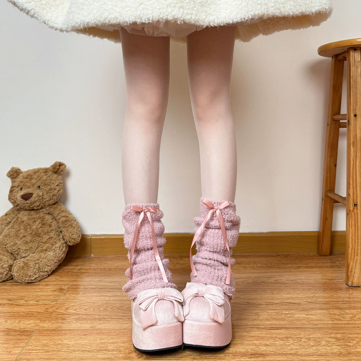 Chubby Bear Tales - Antique Doll - Lolita leg warmers with ruched volume and ribbon bows