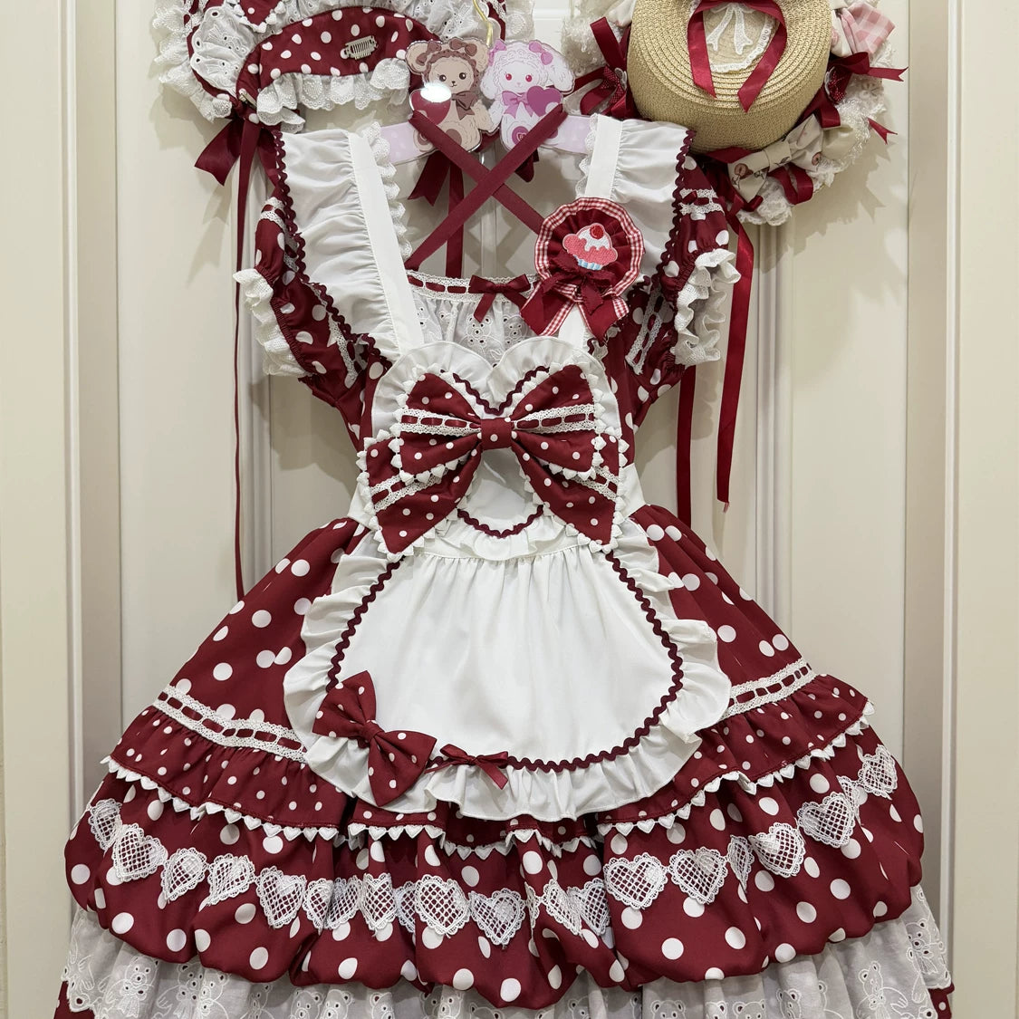 Lady Han Berry Bobo Sweet Cute OP dress featuring a charming pink design, perfect for lolita fashion enthusiasts.