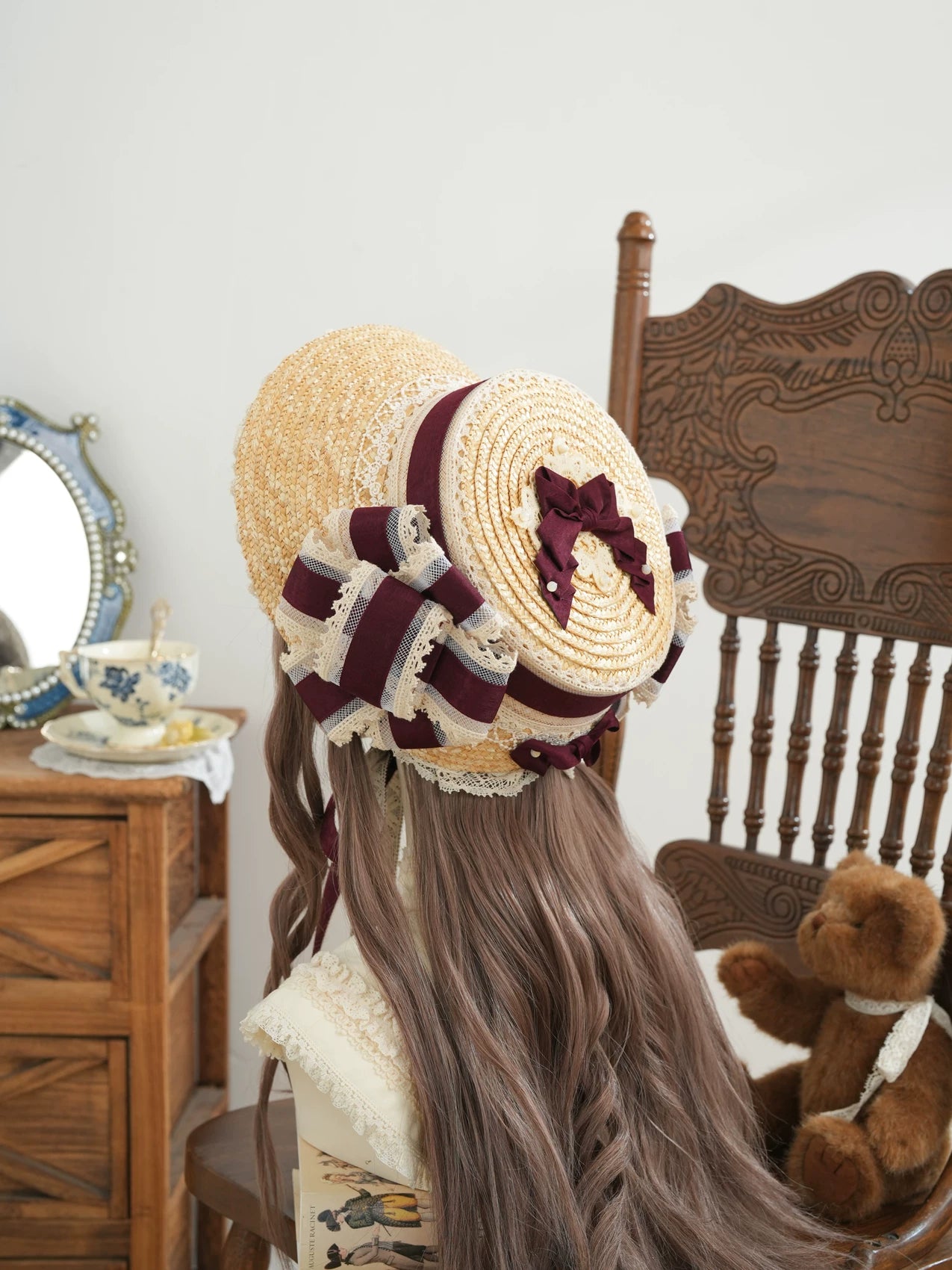 Star Box - Old Summer Shadow - Straw Bonnet with a Lace-Trimmed Brim