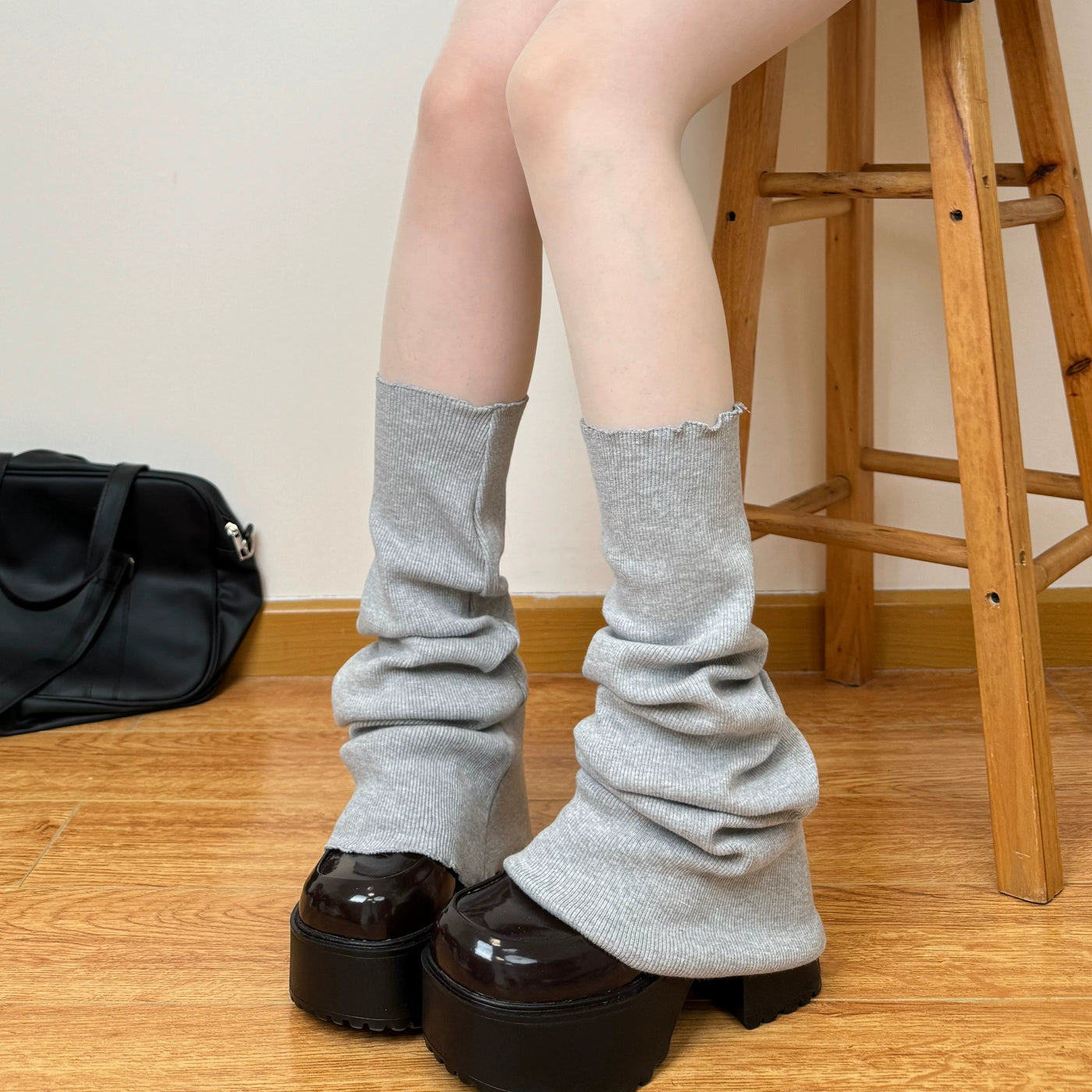 Chubby Bear Tales - Harajuku Y2K - Knit Leg Warmers with a Scrunched Flare