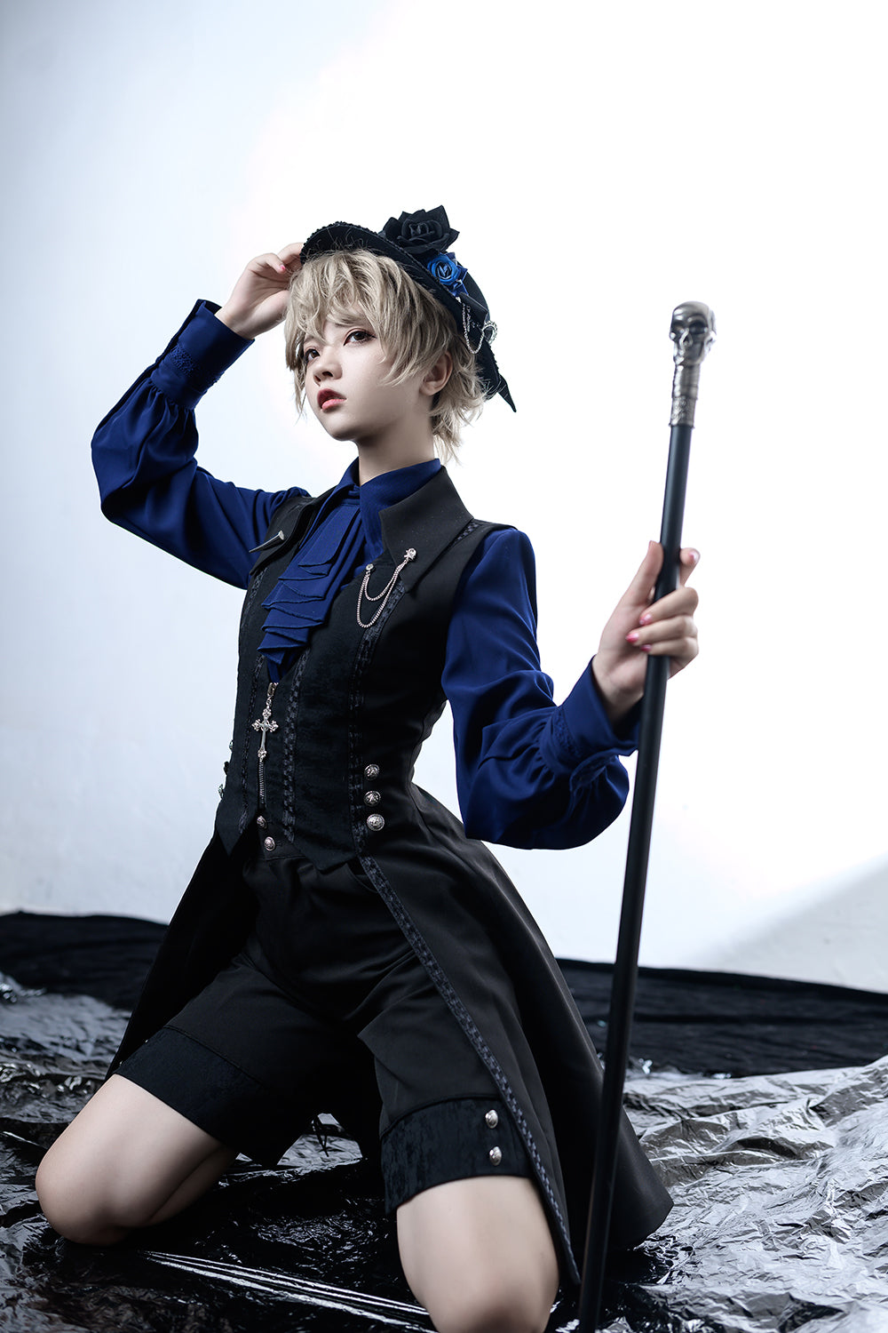 Princess Chronicles - Black and Blue - Retro Ouji Lolita Shirt, Mutton Sleeves