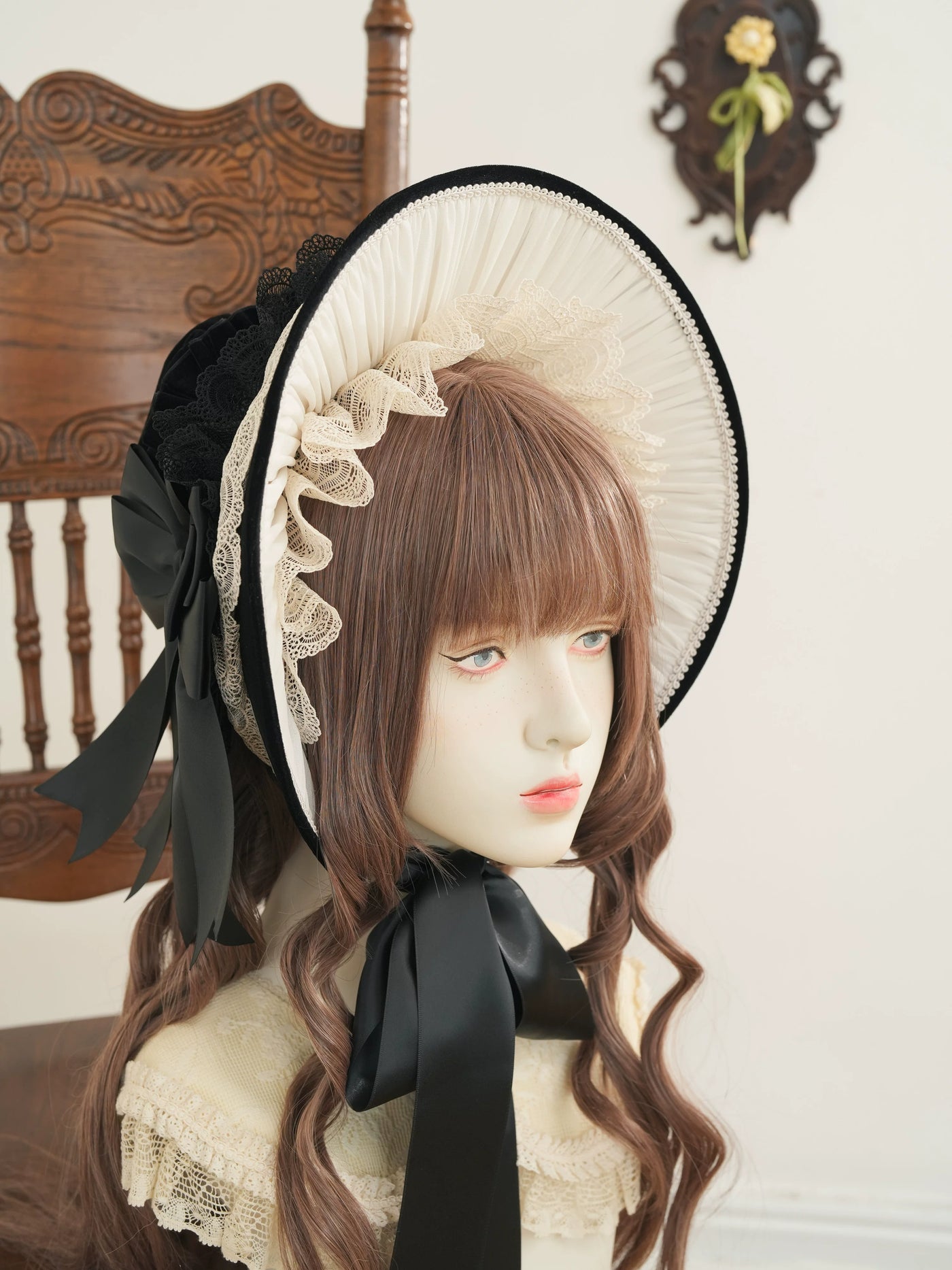 Star Box - ChevalDoll - Velvet Bonnet with Lace Trim