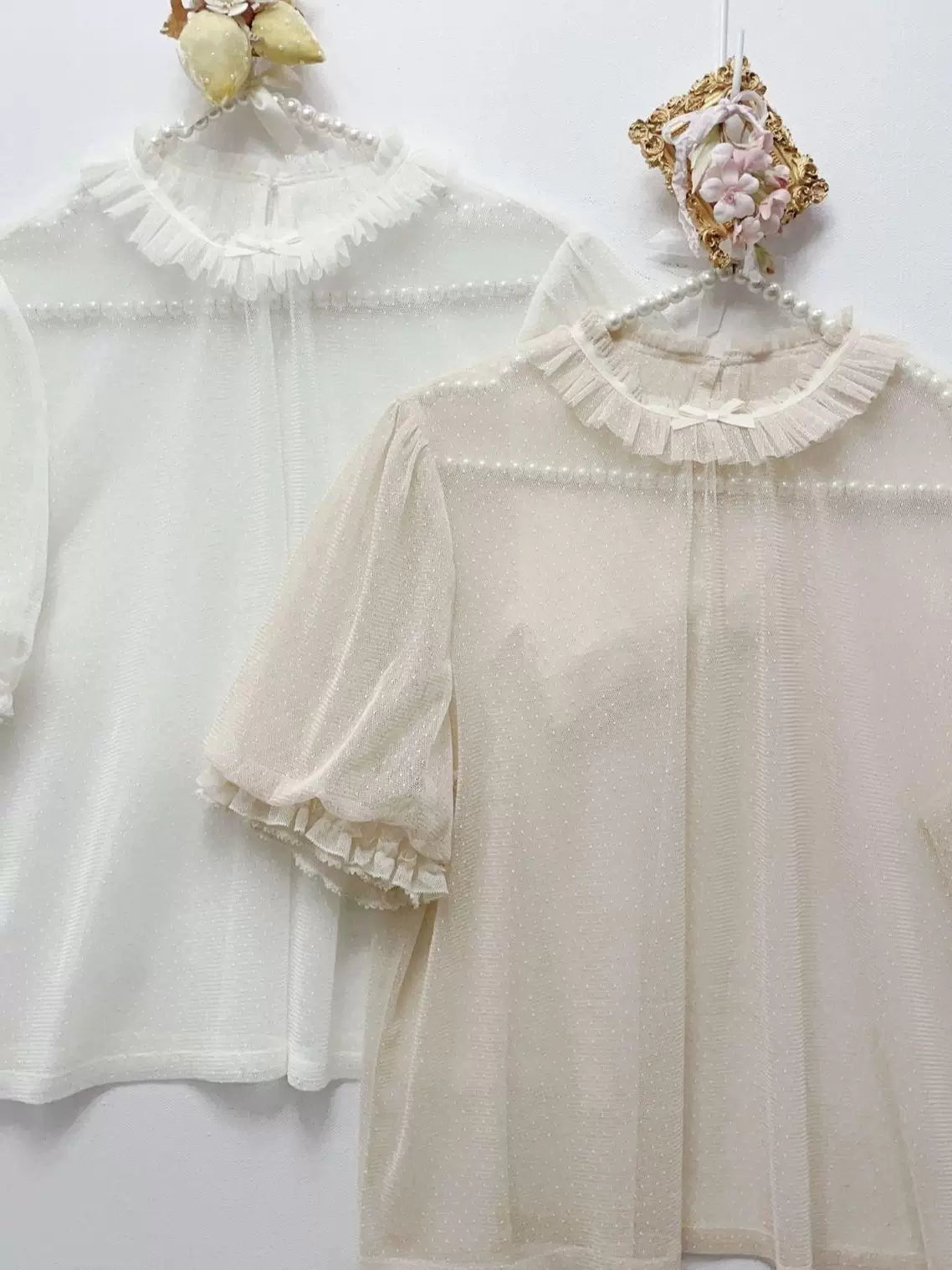 Sweetheart Dream Machine - Dotted Tulle - Short-Sleeve Blouse with a Frilled Stand Collar