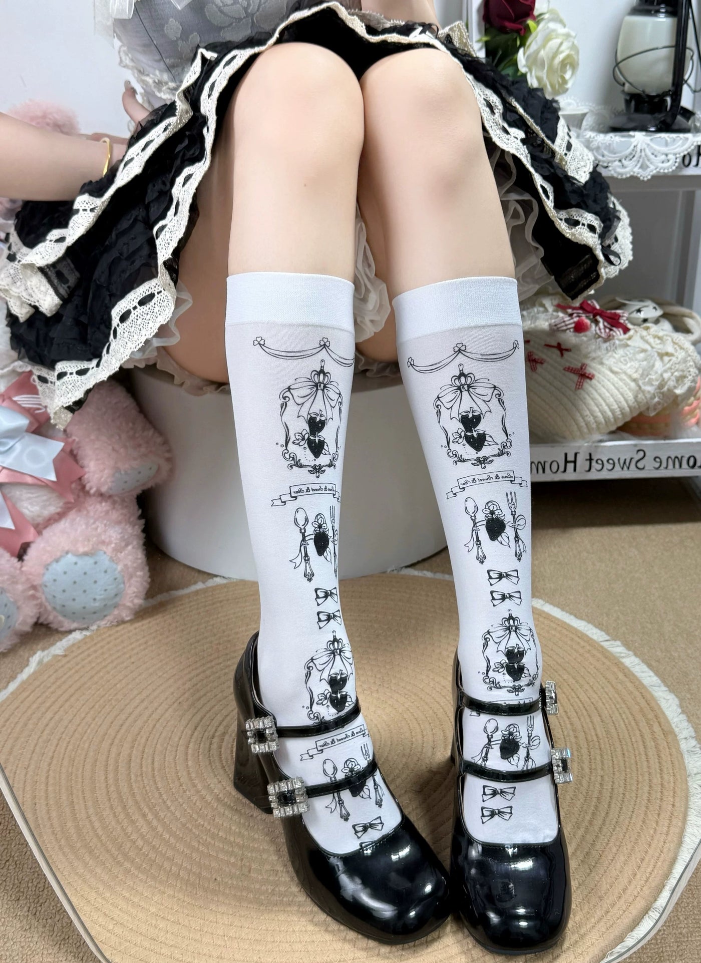 Fantasy Doll - Sweet Cartoon - White or black Lolita calf socks with ornate cartoon print