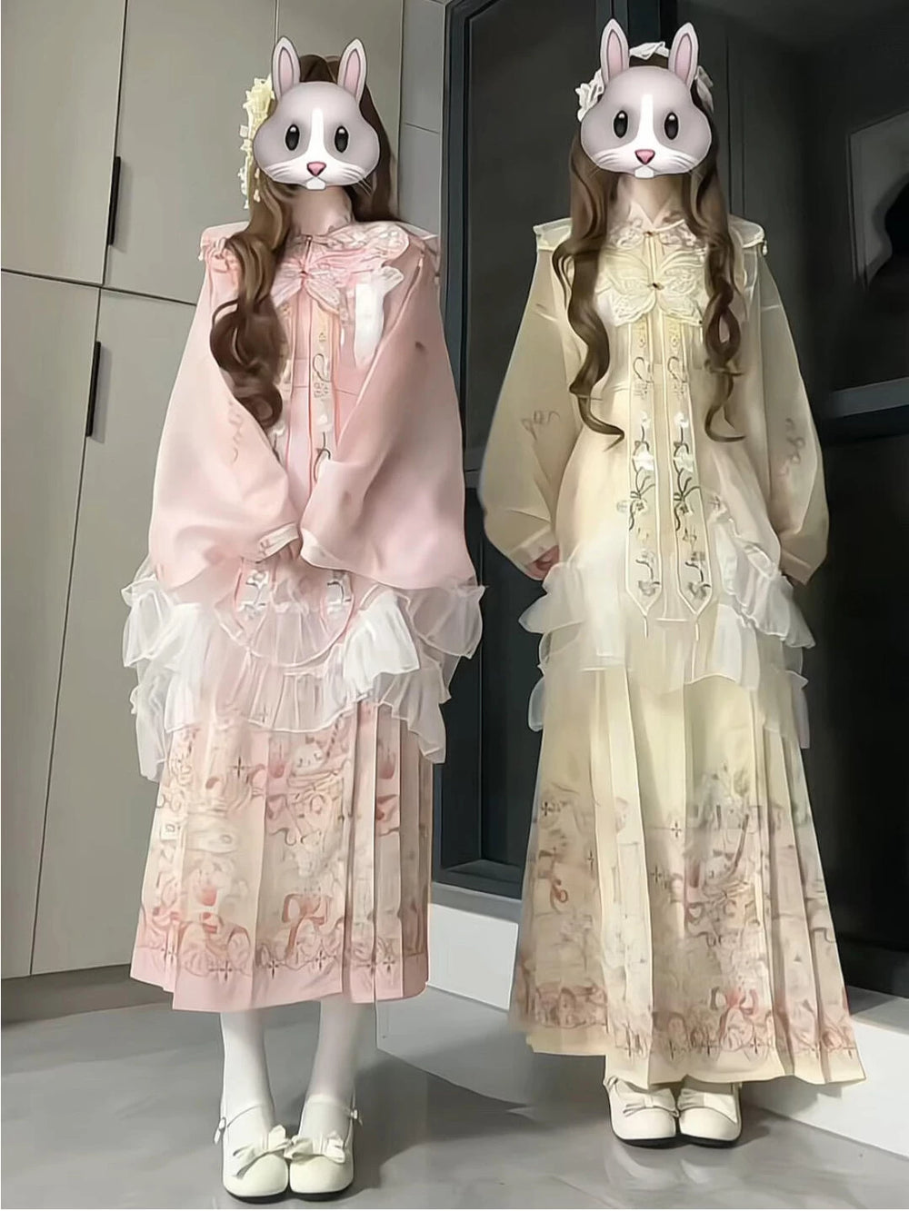 Short pink and long yellow layered Lolita sets with pipa sleeves and long skirts.