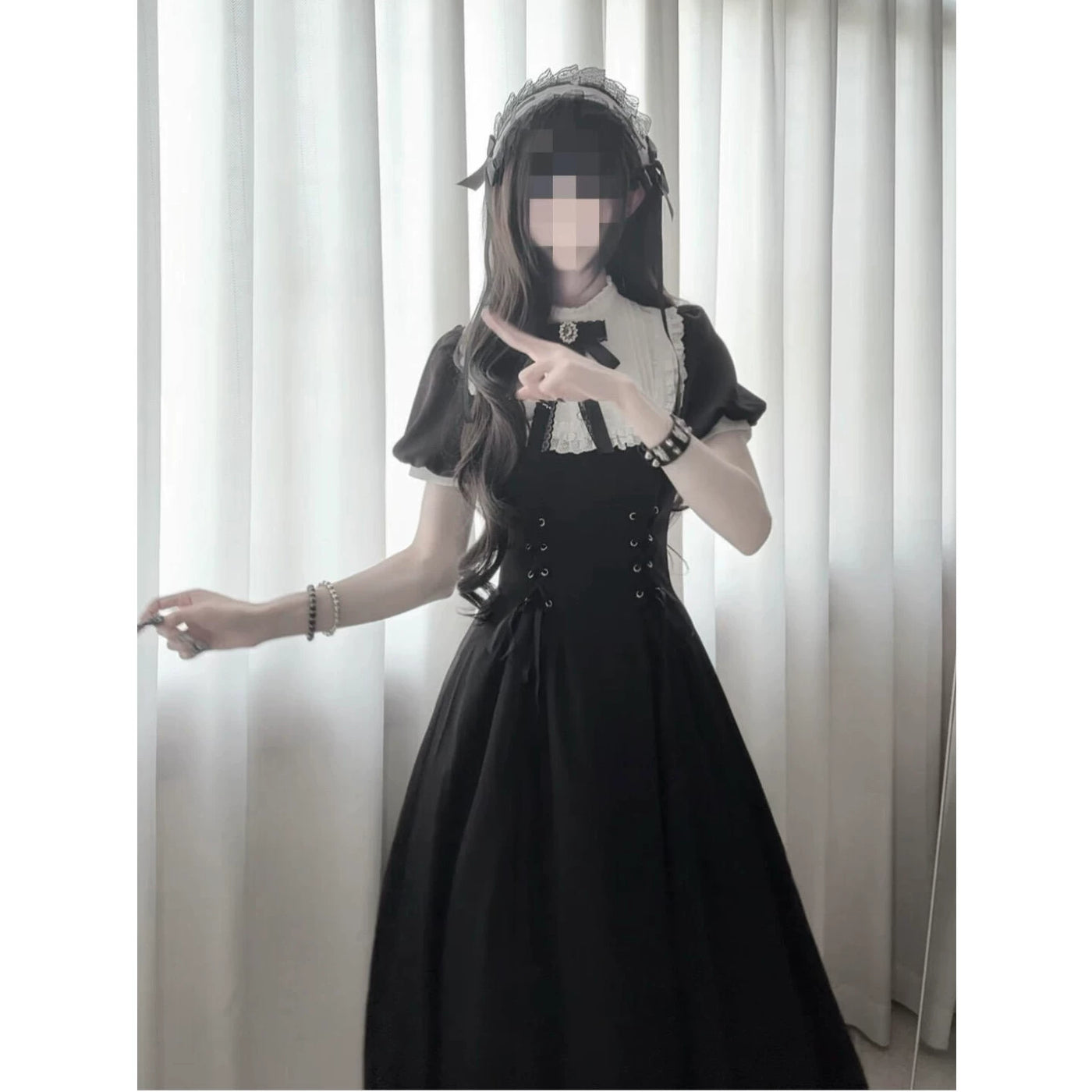 Creamy - Noir Ribbon - Black-and-White Gothic OP Dress with Lace-Up Waist