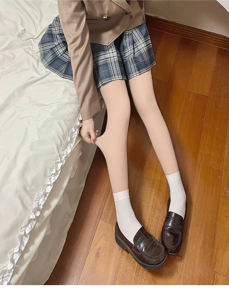 Floral Milk Cat - Bare-Leg Tone - Skin-Tone Tights in Footed or Stirrup Styles