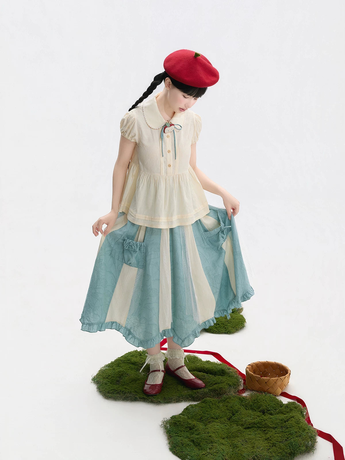 Baozi Pig - Apple Orchard - Blouse, Vest or Underskirt in an Apple-Themed Three-Piece Coordinate