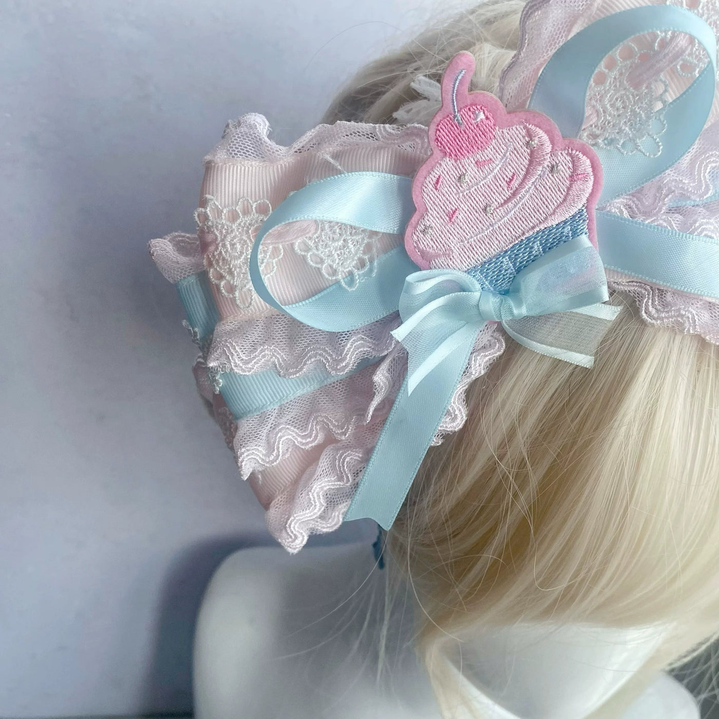 candycoco - Pastel Twin Stars - Pink-and-Blue Headband with Lace Bows