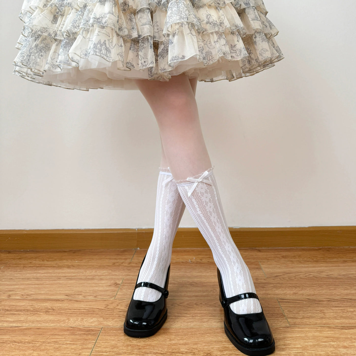 Chubby Bear Tales - Alice - Openwork Lace Mid-Calf Socks with Bow Cuffs