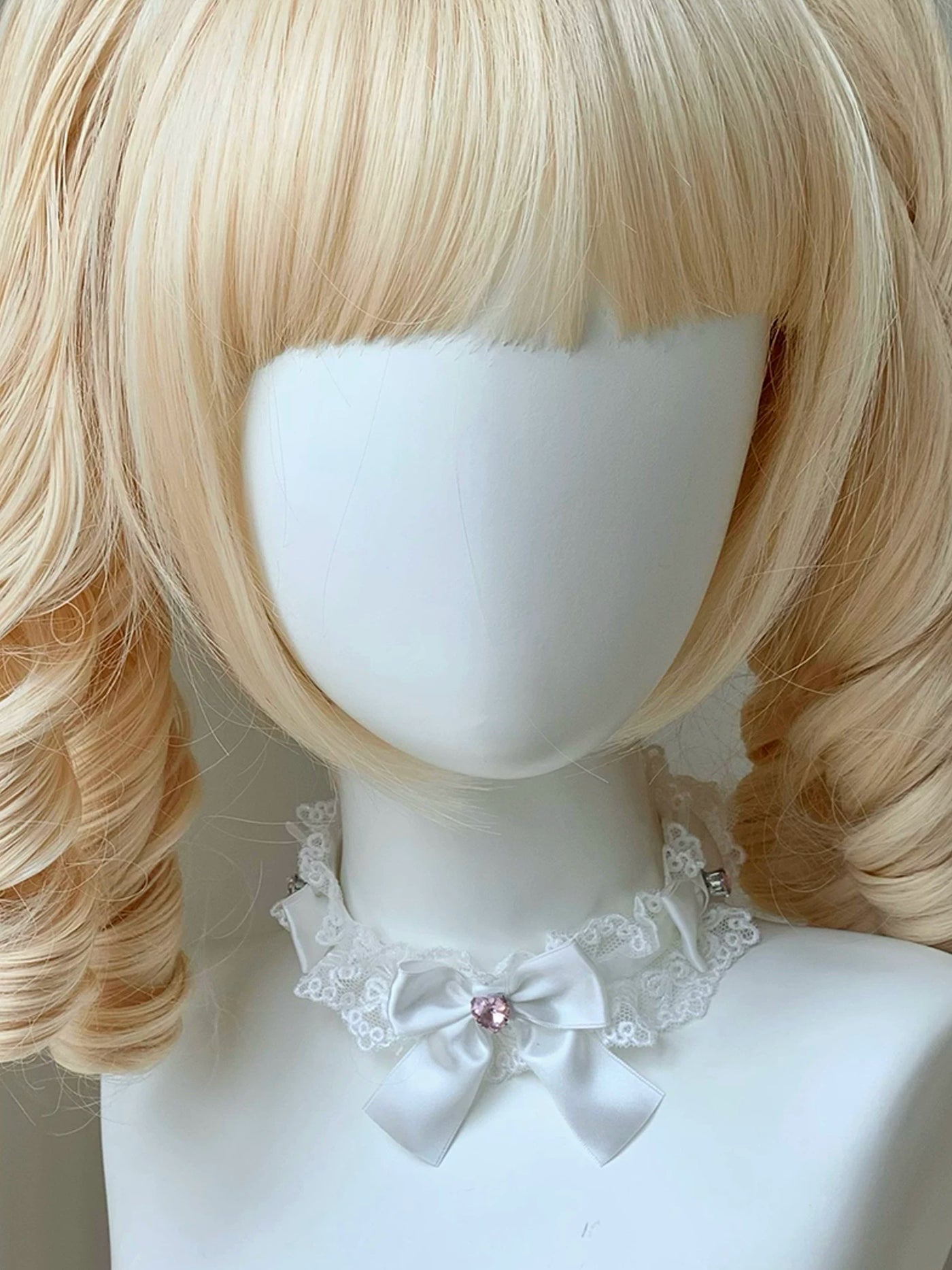 roji roji - Sweetheart Ribbon - Choker with Lace Trim and Satin Bows