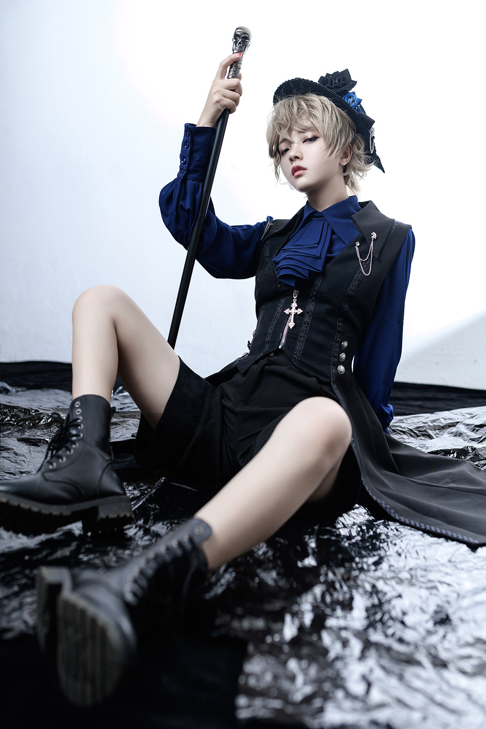 Princess Chronicles - Black and Blue - Retro Ouji Lolita Shirt, Mutton Sleeves