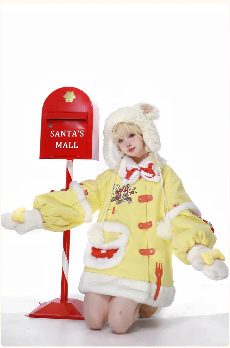 Baozi Pig - Mushroom House - Yellow padded jacket with mushroom-house embroidery
