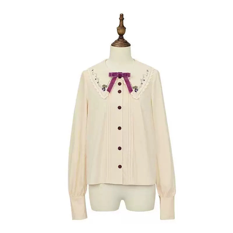 Sweetheart Dream Machine - Midsummer Story: Loire Vineyard - Pointed-collar blouse with floral embroidery