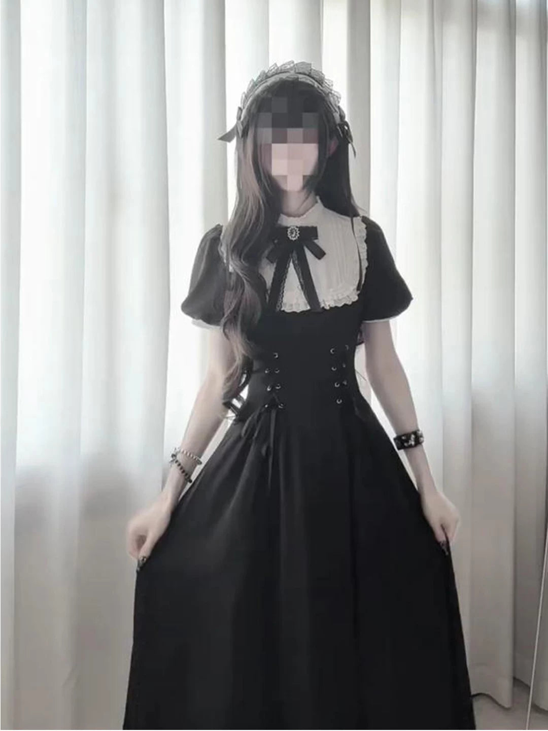 Creamy - Noir Ribbon - Black-and-White Gothic OP Dress with Lace-Up Waist