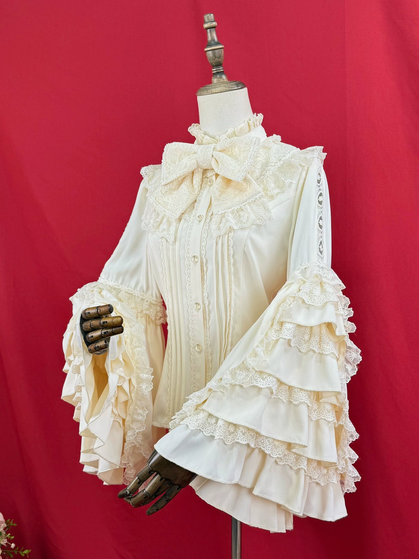 DMFS Lolita - Snow Mochi - Classic Lolita Hime Sleeve Shirt, Lace Accent