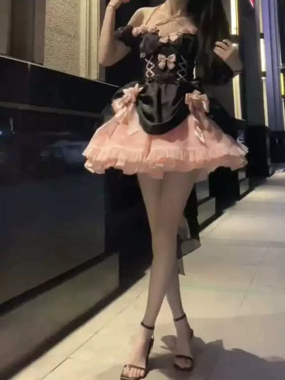Creamy - Black Rose - Black-and-Pink Dress with Flower Accents and a Train