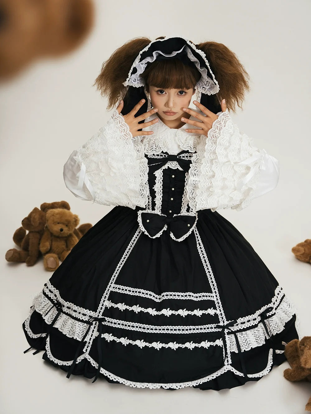 Miss Point - Vintage Petal Rabbit - Cotton Old School Lolita JSK Dress, Petal-Shaped Hem