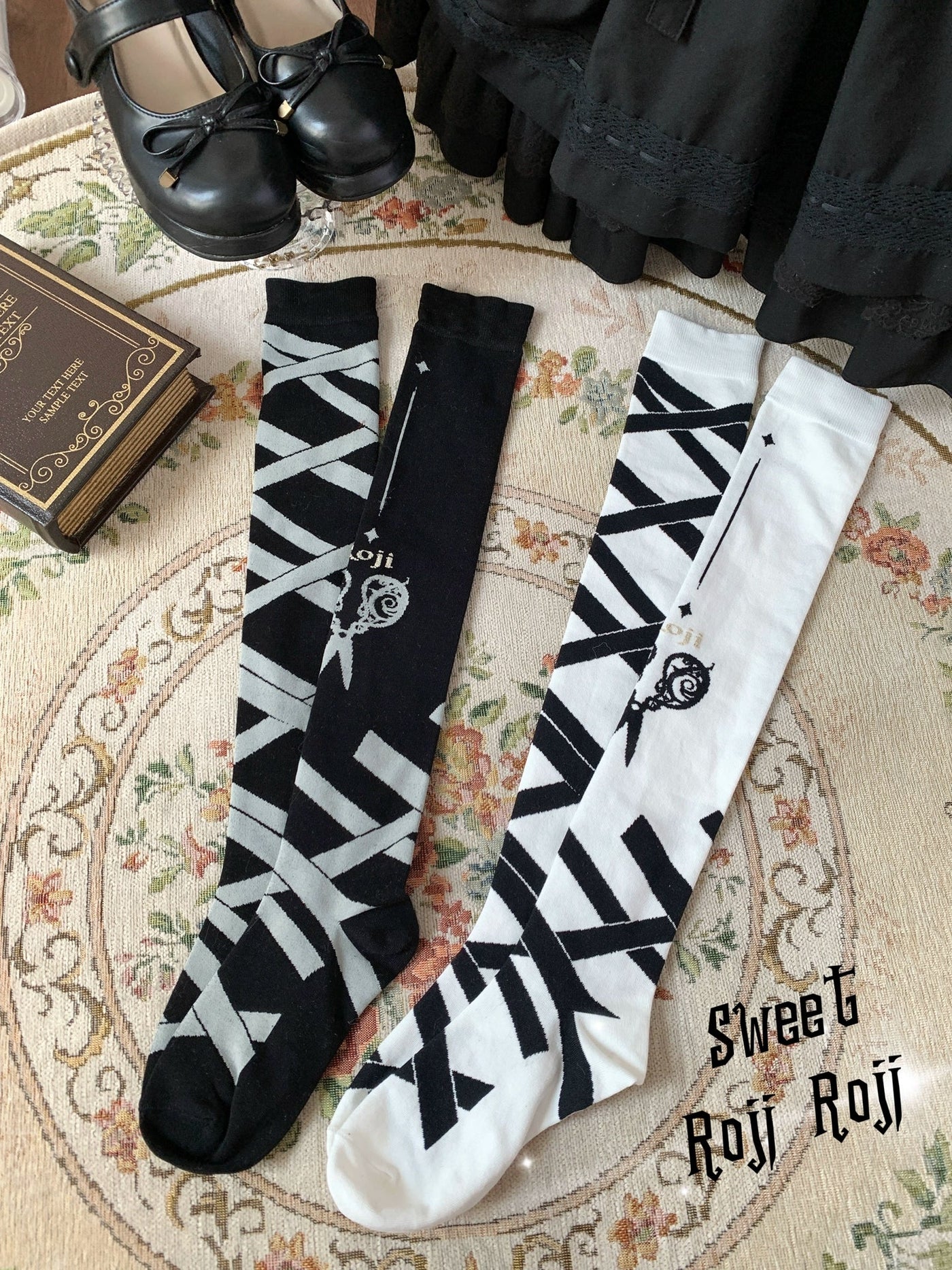 Roji Roji - Gothic Lolita Over-Knee Socks - Scissors Print Socks