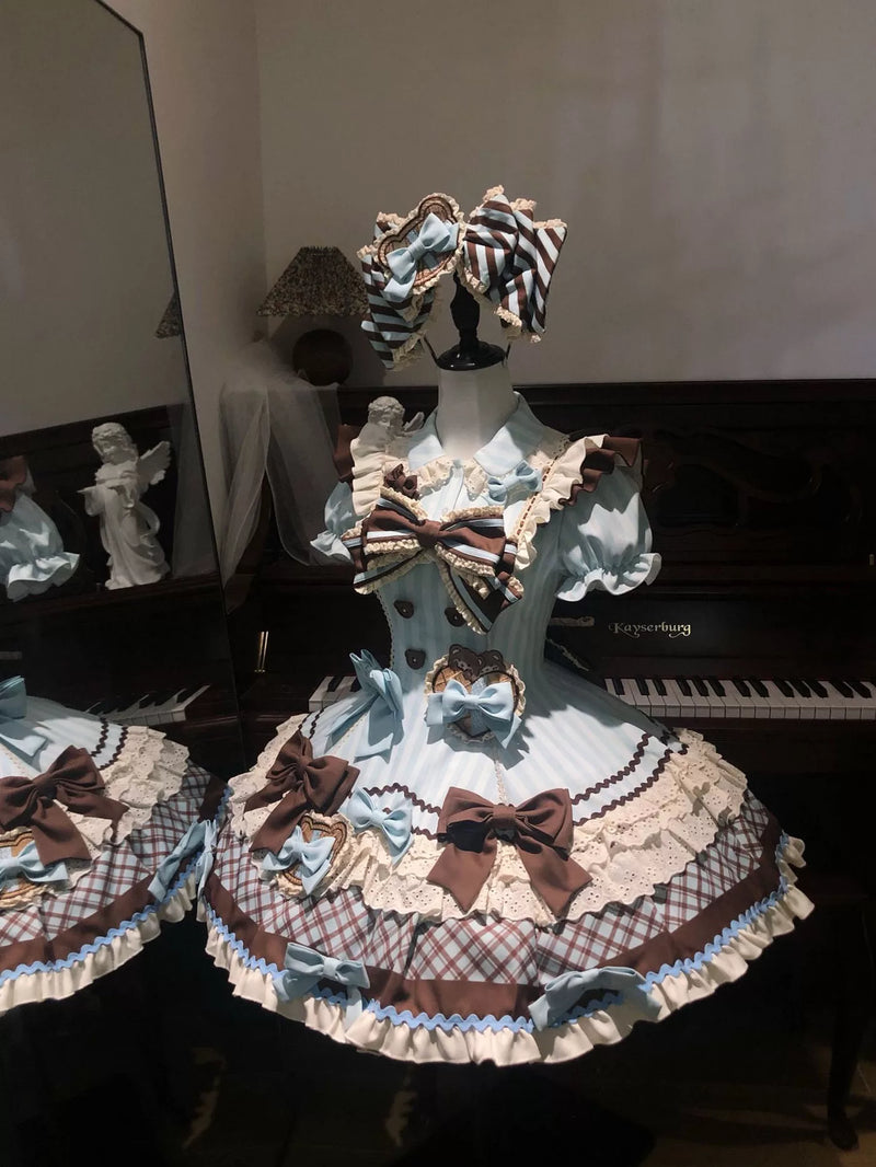 Sweet Lolita dress displayed with optional matching petticoat for added volume