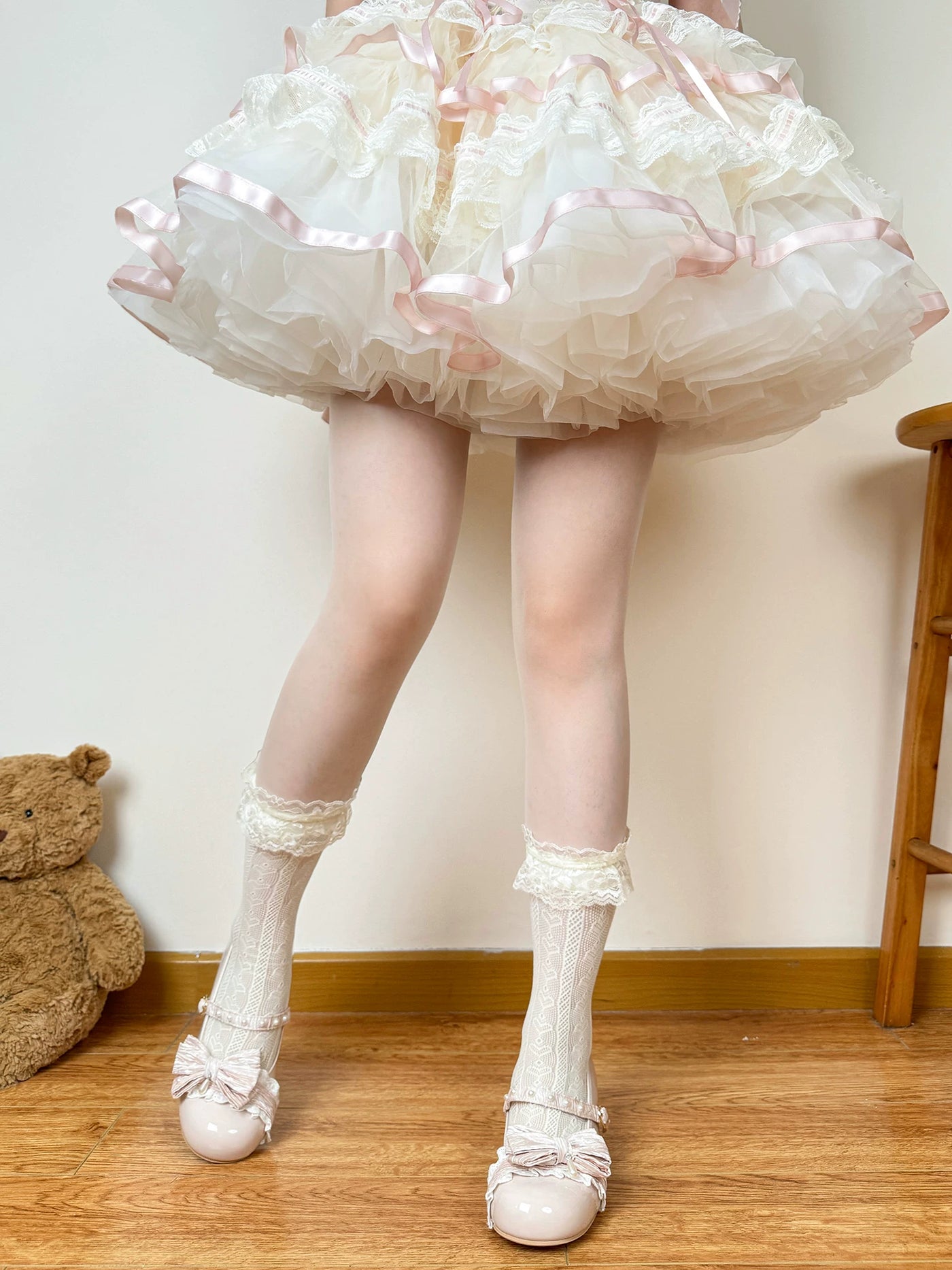 Chubby Bear Tales - Openwork Bow - Thin Mid-Calf Lace Socks with Bow Detail