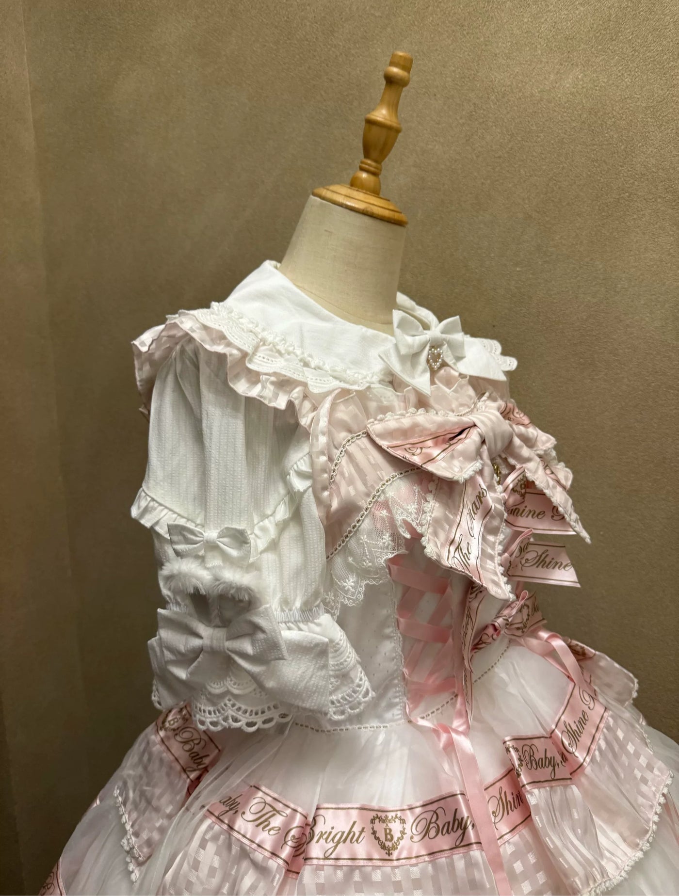 Star Fantasy - Little Ears - Lolita Blouse with Angel and Strawberry-Cake Motifs