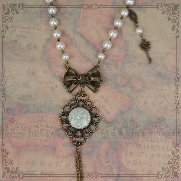 Rose of Sharon - Vintage Lolita Artificial Pearl - Necklace with Key Charm Neckwear