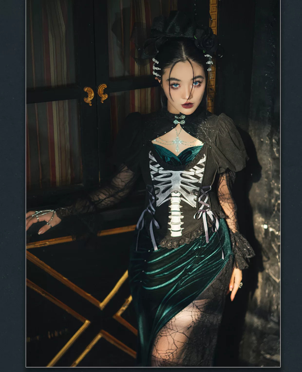Baozi Pig - Deep Abyss Nightmare - Dark-Green One-Piece Qipao Dress with a Fishtail Hem