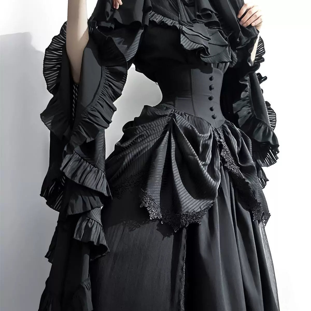 Sweetheart Dream Machine - Dreamwalk Gothic - Blouse and Skirt Set with Flared Ruffle Sleeves