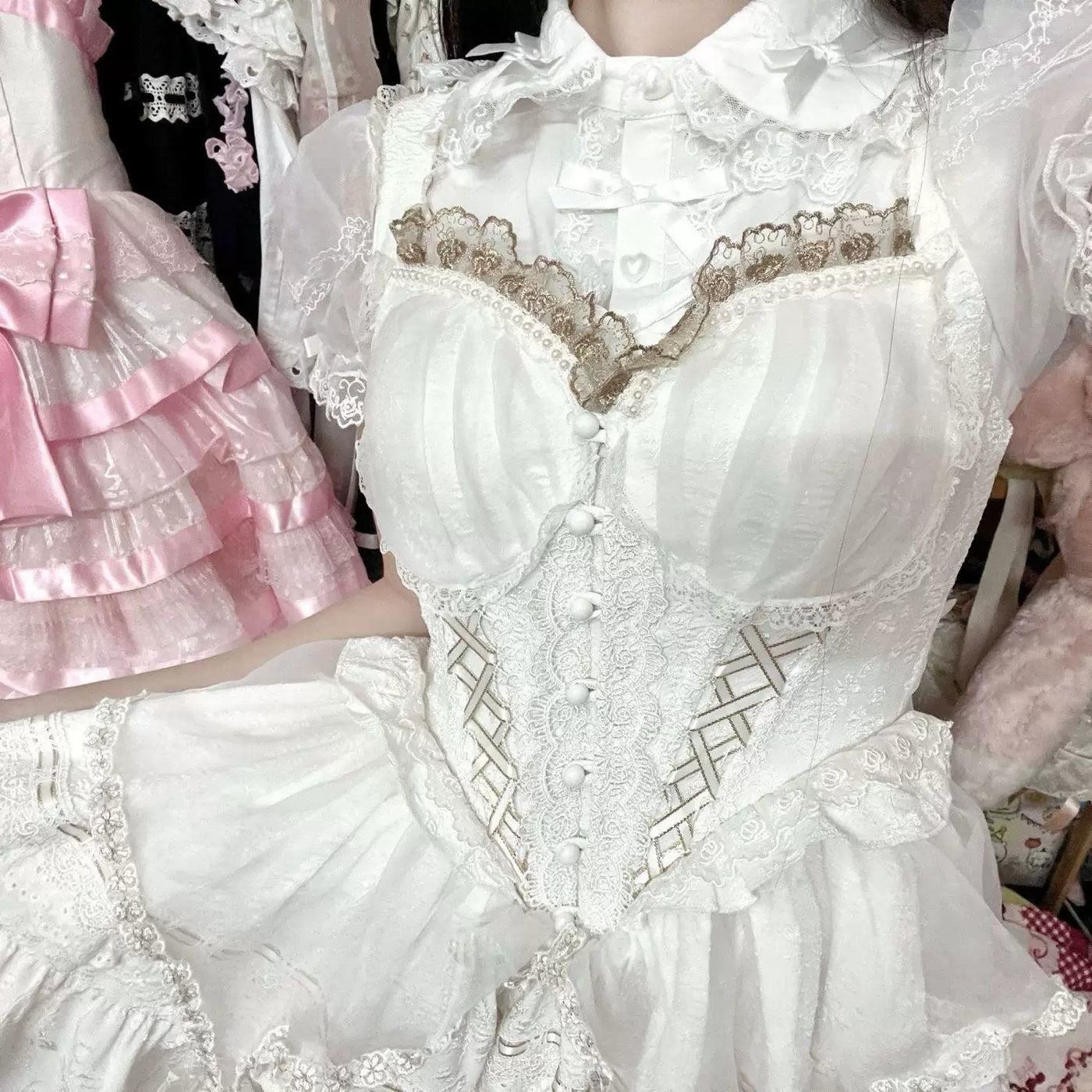 Sweetheart Dream Machine - Summer Ribbon Lace - Short-sleeve blouse with a ruffled lace collar