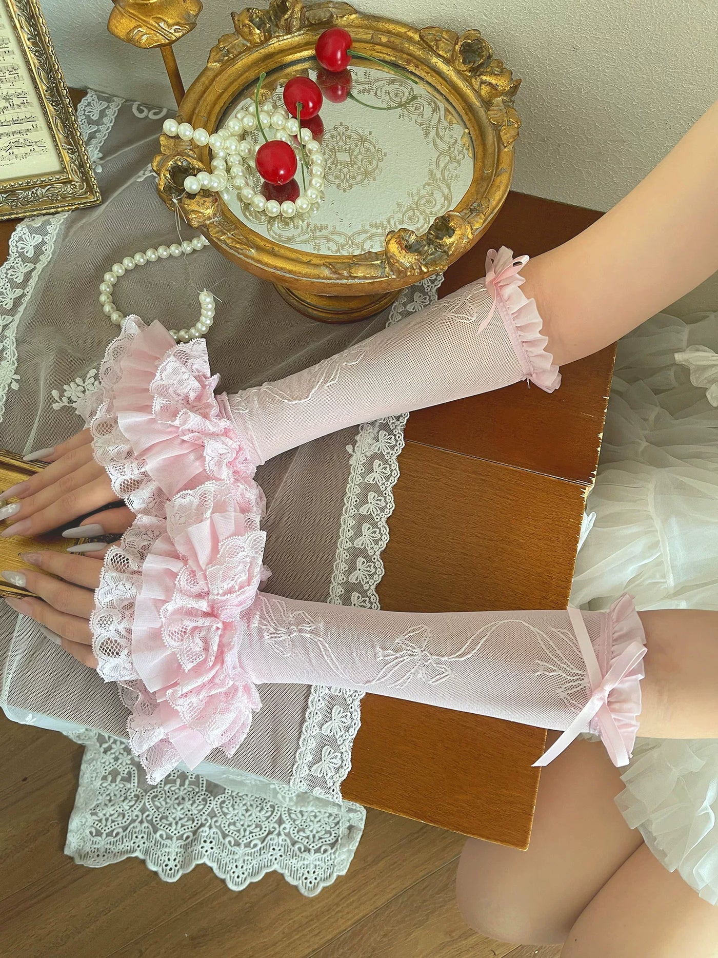 Sock Noble - Bridal Lace - Lace Sleeve Gloves with Ruffled Bow Cuffs