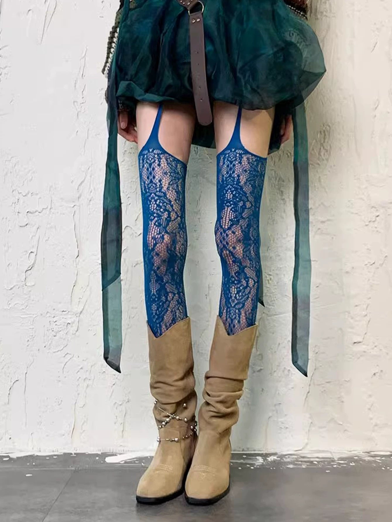Fantasy Doll - Floral Lace - Suspender Tights with Openwork Pattern