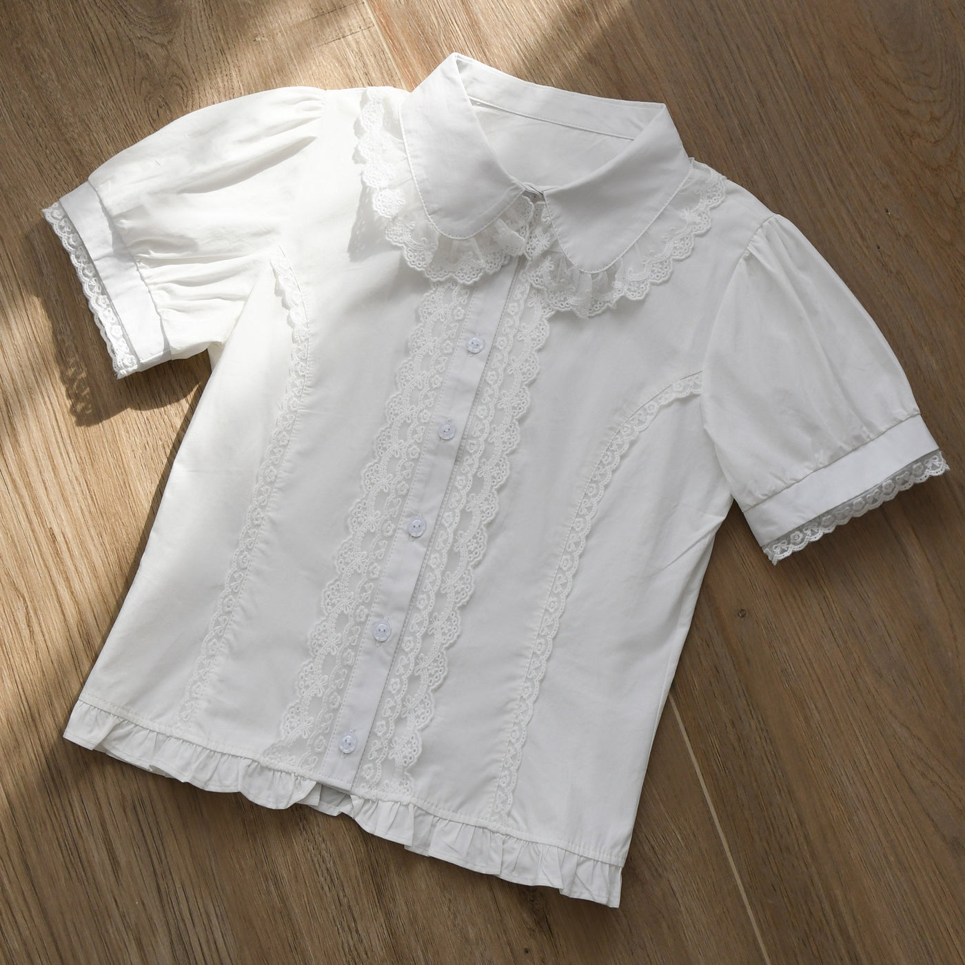 MIST - Lily - Retro Lolita Blouse with Lace-Ruffled Peter Pan Collar